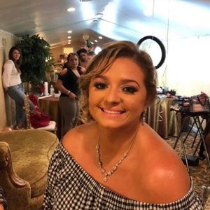 Meet your Posher, Rebecca